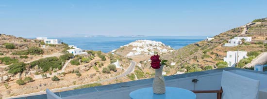 Balcony with view of Kastro and the sea