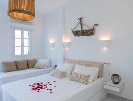 Triple room with double bed and single bed